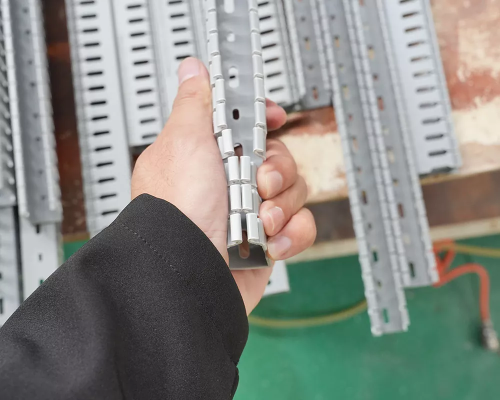 ¿Cuánto mide una sola pieza de conducto de plástico PVC?